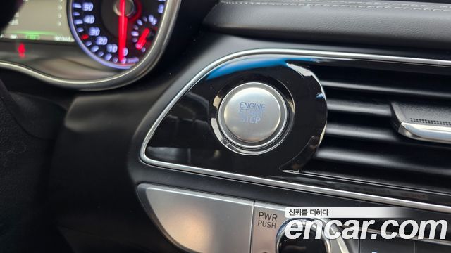 Genesis G70 2019 — photo 25