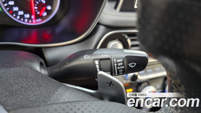 Genesis G70 2019 — photo 26