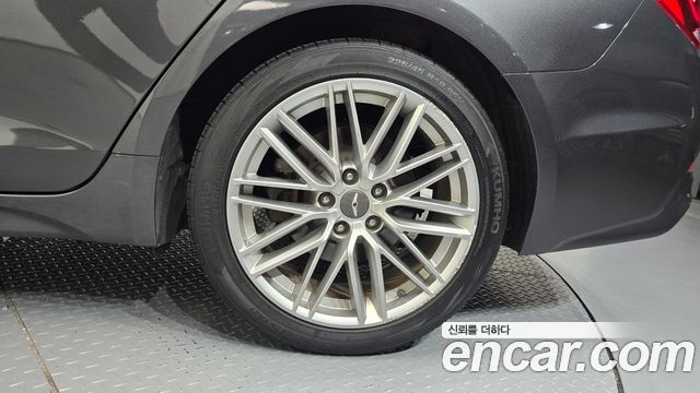 Genesis G70 2019 — photo 7