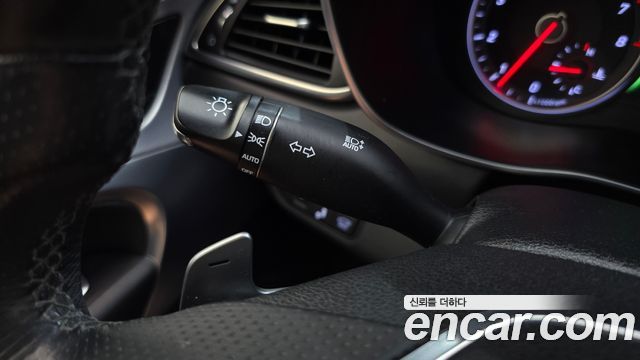 Genesis G70 2019 — photo 29
