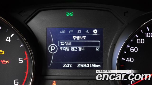 Kia Canival 2018 — photo 17