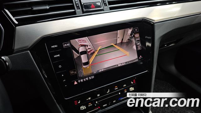 Volkswagen Passat 2021 — photo 23