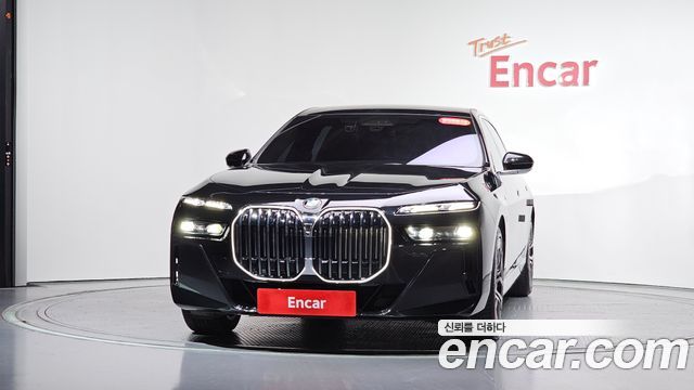 BMW 7-Series 2024 — photo 3