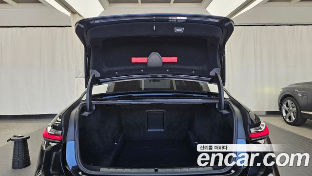 BMW 7-Series 2024 — photo 26