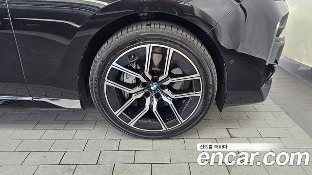 BMW 7-Series 2024 — photo 7