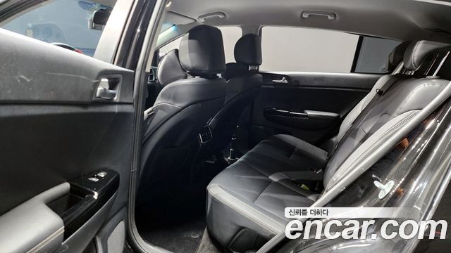 Kia Sportage 2016 — photo 12