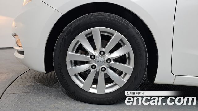 Kia K3 2013 — photo 5