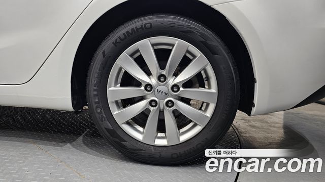 Kia K3 2013 — photo 7