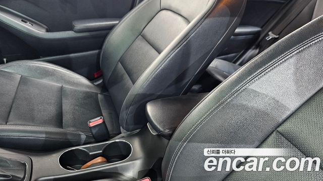 Kia K3 2013 — photo 28