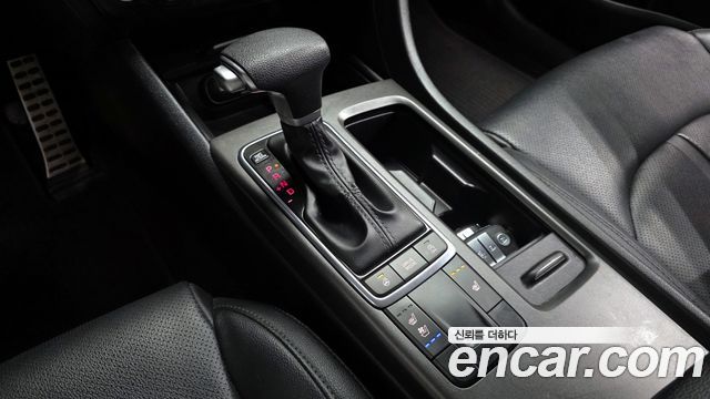 Kia K5 2018 — photo 9