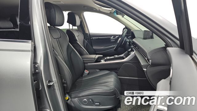 Genesis GV80 2023 — photo 13