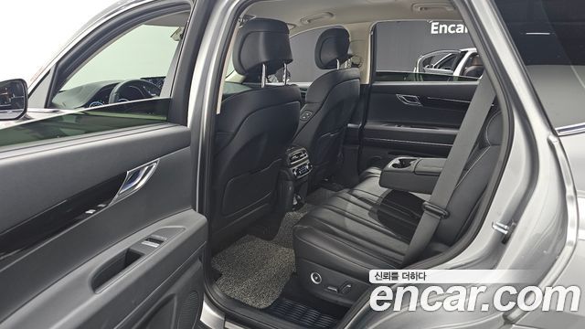 Genesis GV80 2023 — photo 18