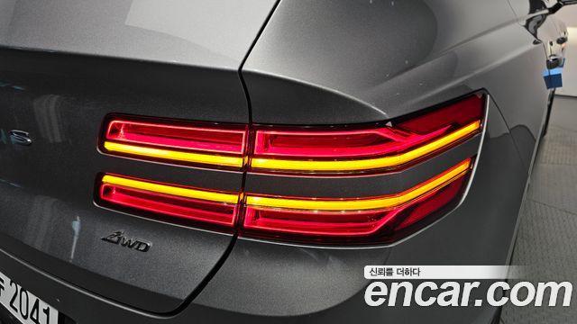 Genesis GV80 2023 — photo 9