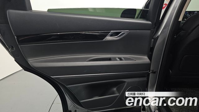 Genesis GV80 2023 — photo 15
