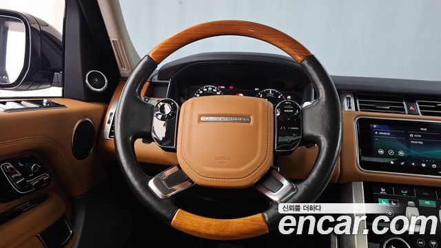 Land Rover Range Rover 2020 — photo 13