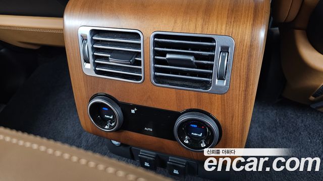 Land Rover Range Rover 2020 — photo 19
