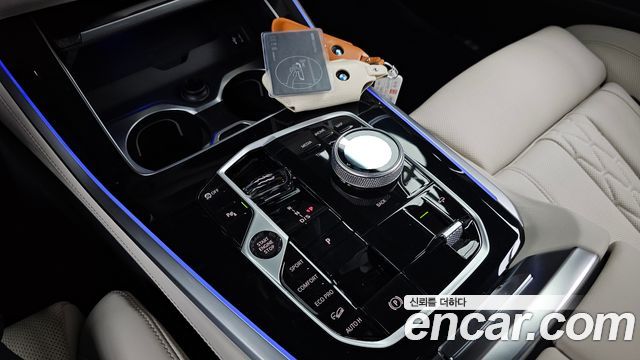 BMW X5 2025 — photo 12