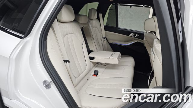 BMW X5 2025 — photo 18