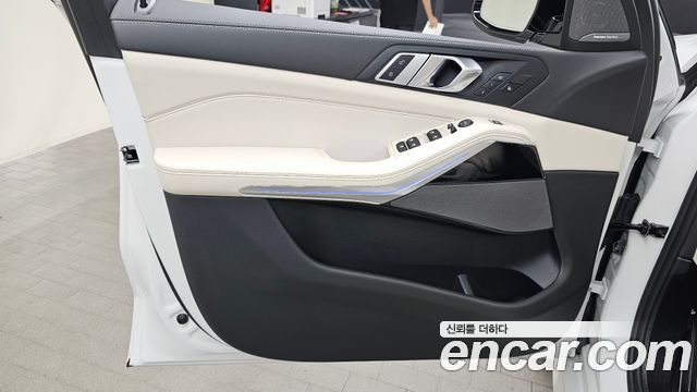 BMW X5 2025 — photo 14