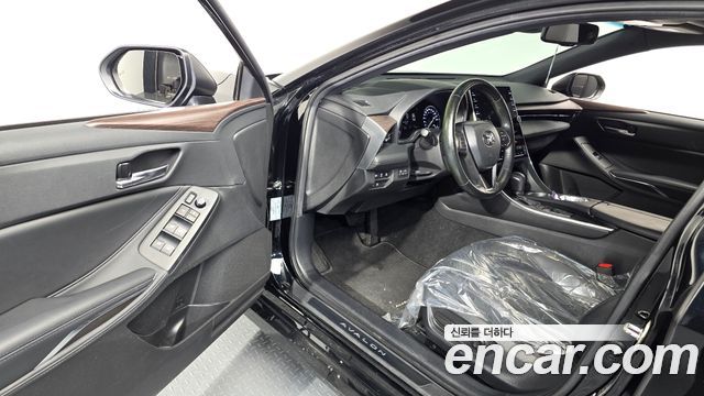 Toyota Avalon 2019 — photo 10