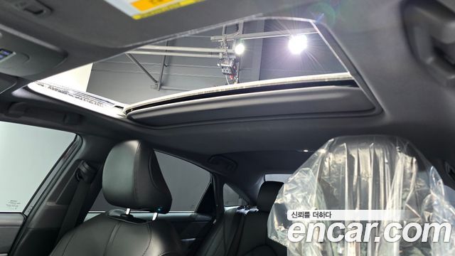 Toyota Avalon 2019 — photo 16