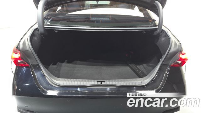 Toyota Avalon 2019 — photo 17