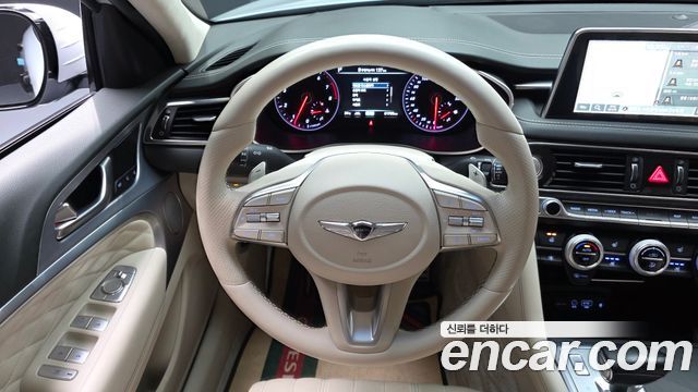 Genesis G70 2020 — photo 19