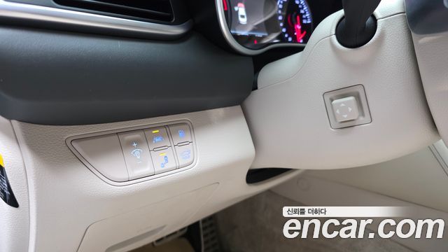 Genesis G70 2020 — photo 22