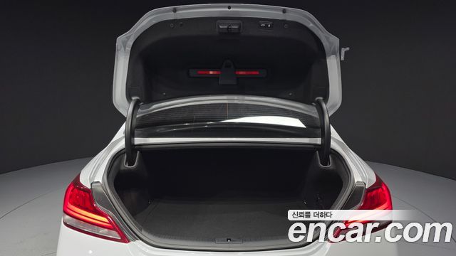 Genesis G70 2020 — photo 26
