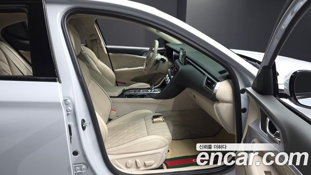 Genesis G70 2020 — photo 16