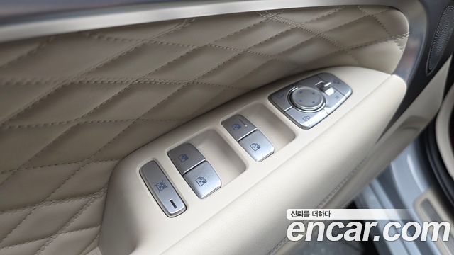 Genesis G70 2020 — photo 29