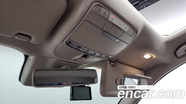 Mercedes-Benz E-Class 2019 — photo 25