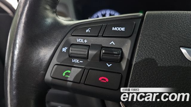 Hyundai Genesis 2015 — photo 22