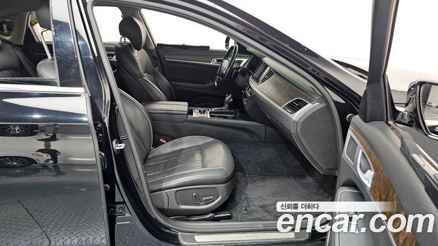 Hyundai Genesis 2015 — photo 16