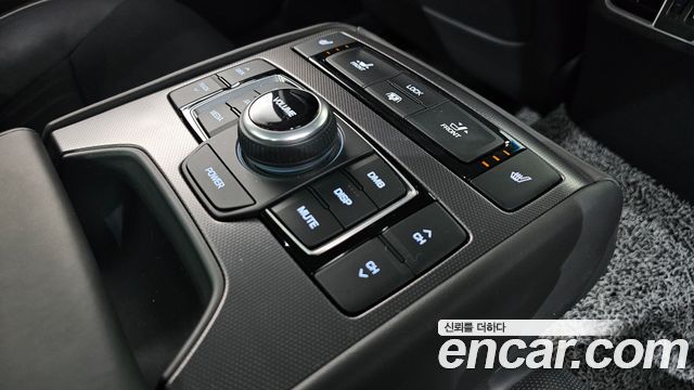 Hyundai Genesis 2015 — photo 34