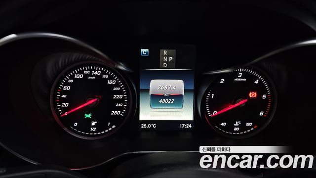 Mercedes-Benz C-Class 2017 — photo 11