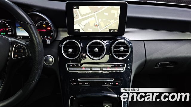 Mercedes-Benz C-Class 2017 — photo 19