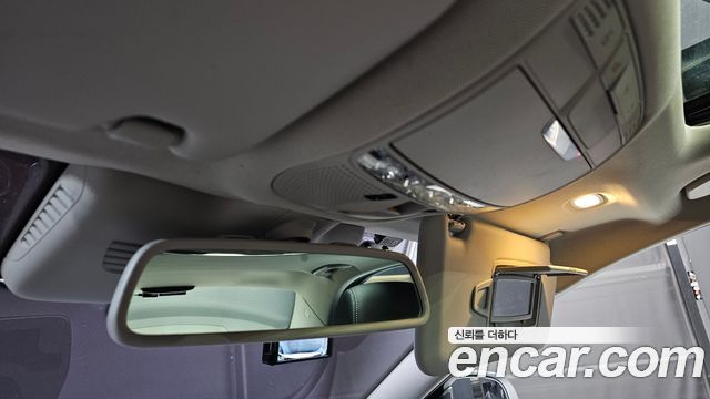 Mercedes-Benz C-Class 2017 — photo 26