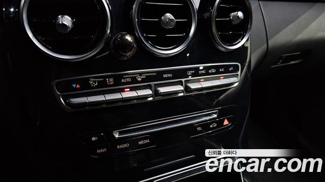 Mercedes-Benz C-Class 2017 — photo 30