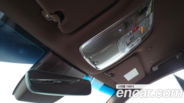 Genesis G90 2022 — photo 31