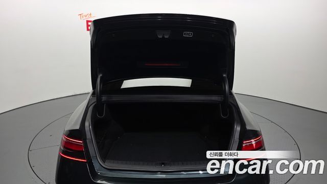 Genesis G90 2022 — photo 32
