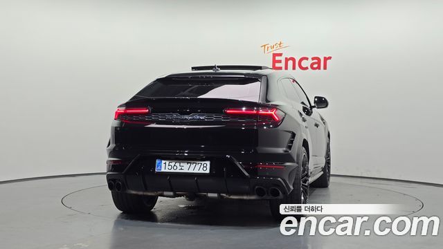 Lamborghini Urus 2025 — photo 4