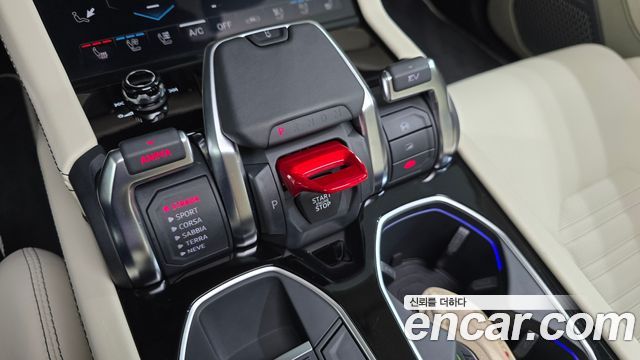 Lamborghini Urus 2025 — photo 12