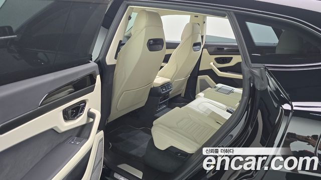 Lamborghini Urus 2025 — photo 18