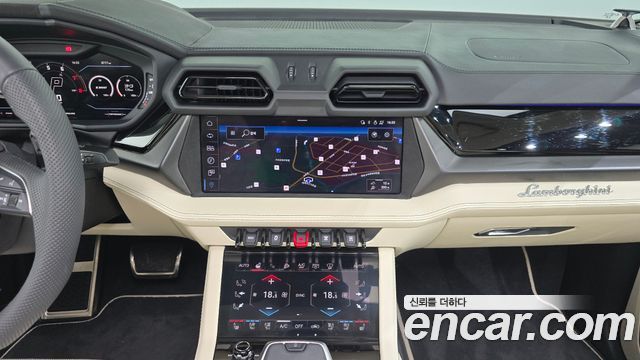 Lamborghini Urus 2025 — photo 19