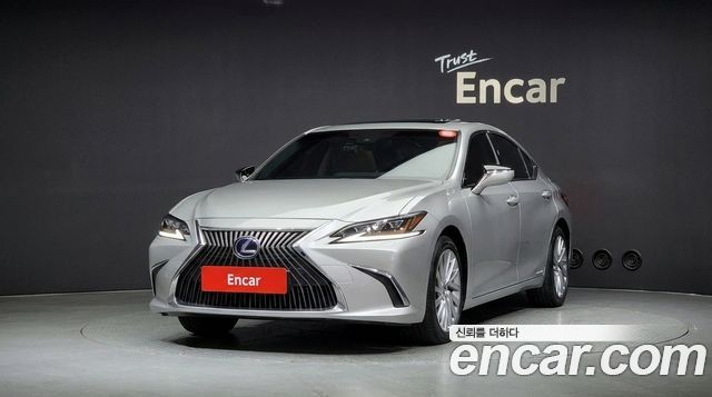 Lexus ES 2019 — photo 3