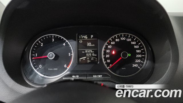 Volkswagen Polo 2014 — photo 8