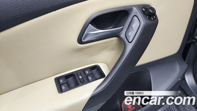 Volkswagen Polo 2014 — photo 16