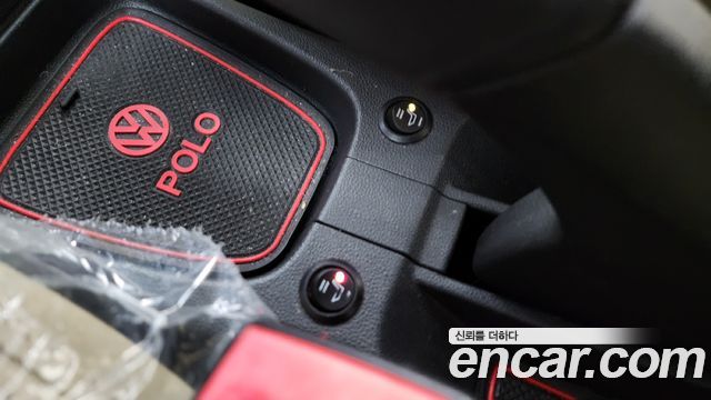 Volkswagen Polo 2014 — photo 18