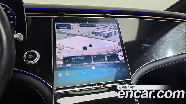 Mercedes-Benz EQS 2022 — photo 18
